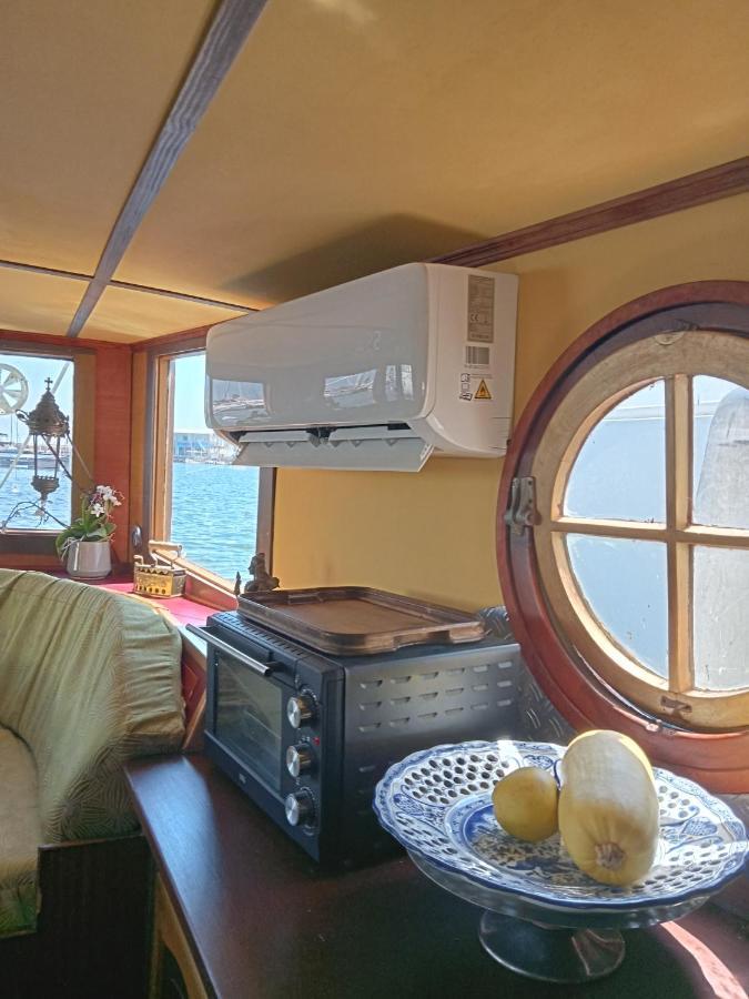 Hotel Bateau De Pirates à Gruissan Extérieur photo