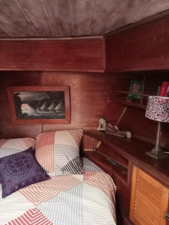 Hotel Bateau De Pirates à Gruissan Extérieur photo